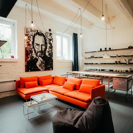 Smaltovna Loft D דירה *