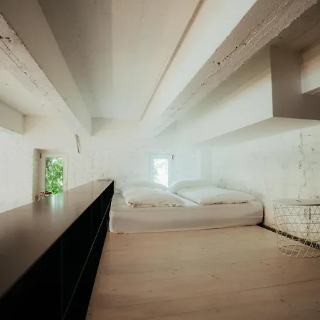 Smaltovna Loft D דירה Lučenec